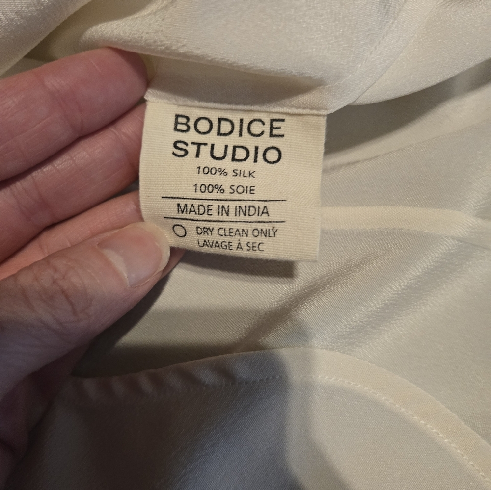 Bodice Pleated Sleeve Blouse S - Picture 10 of 10